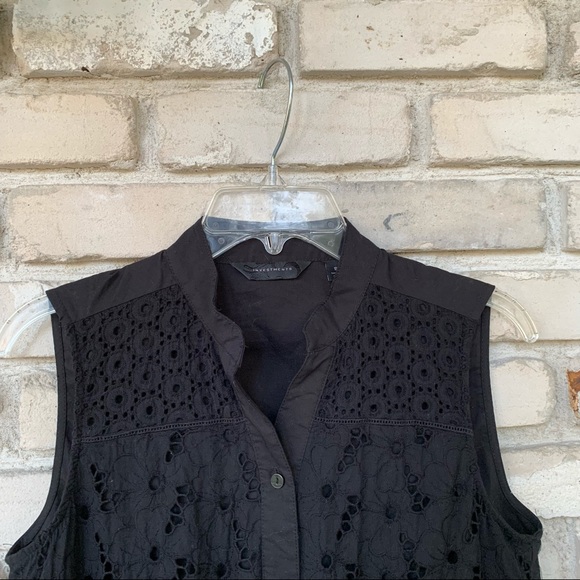 Black blouse with eyelet front sleeveless - Picture 2 of 4
